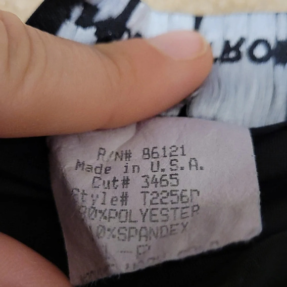 C25: WOMENS BLACK BLOUSE - Picture 3 of 4